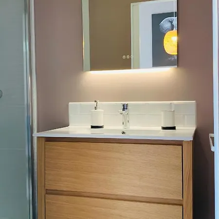 Warm & Wood アパート *