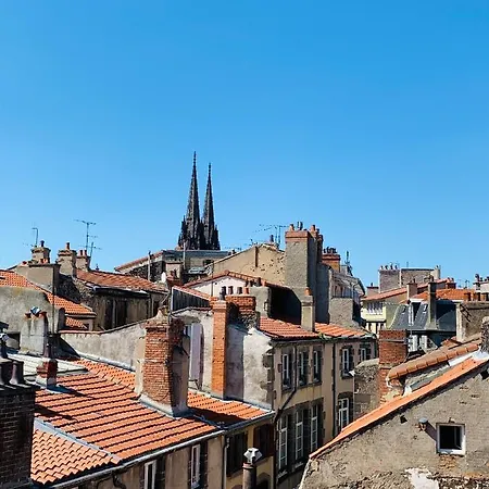 アパート Warm & Wood