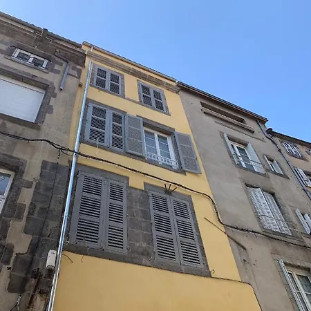 アパート Warm & Wood