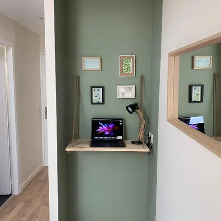 アパート Warm & Wood