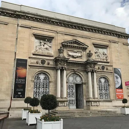 Warm & Wood アパート *