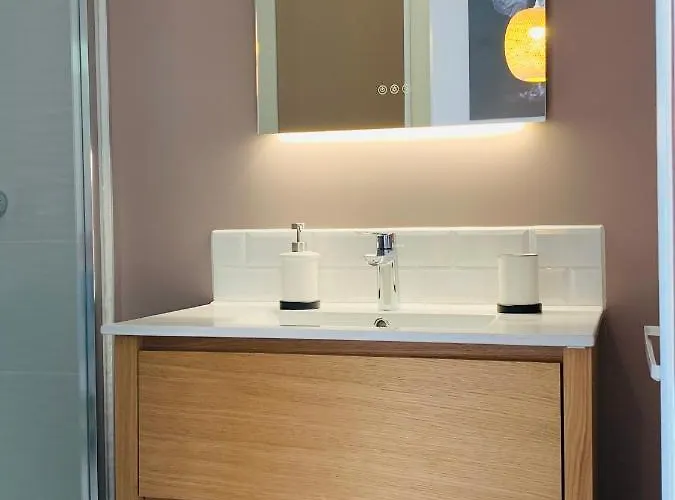 Warm & Wood アパート *