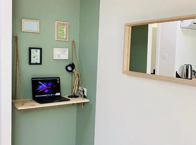 アパート Warm & Wood