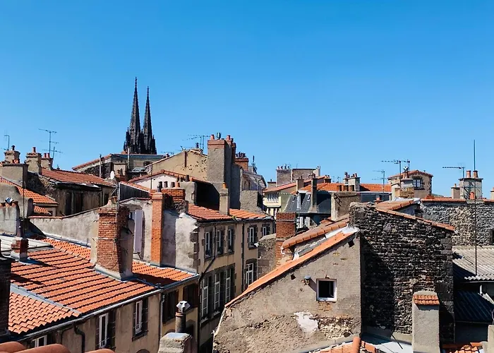 アパート Warm & Wood